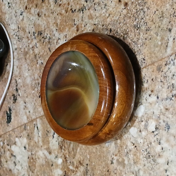 Vintage Wooden Trinket Box w/Agate Stone Inlay Lid. - Picture 1 of 7